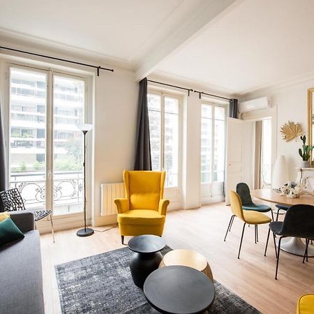 2 BR Appartement Near Tour Eiffel&Trocadéro Parigi Esterno foto