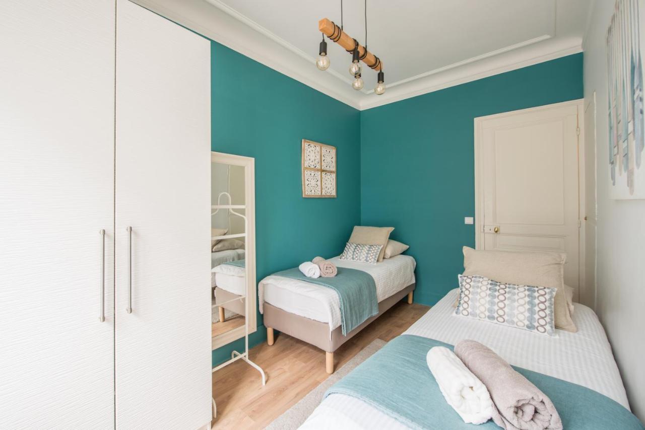 2 BR Appartement Near Tour Eiffel&Trocadéro Parigi Esterno foto